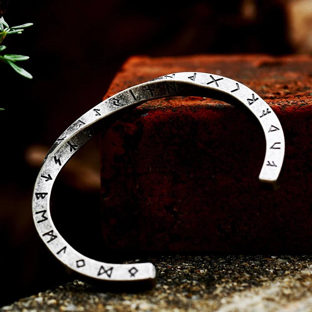 Bracelet Runes Viking